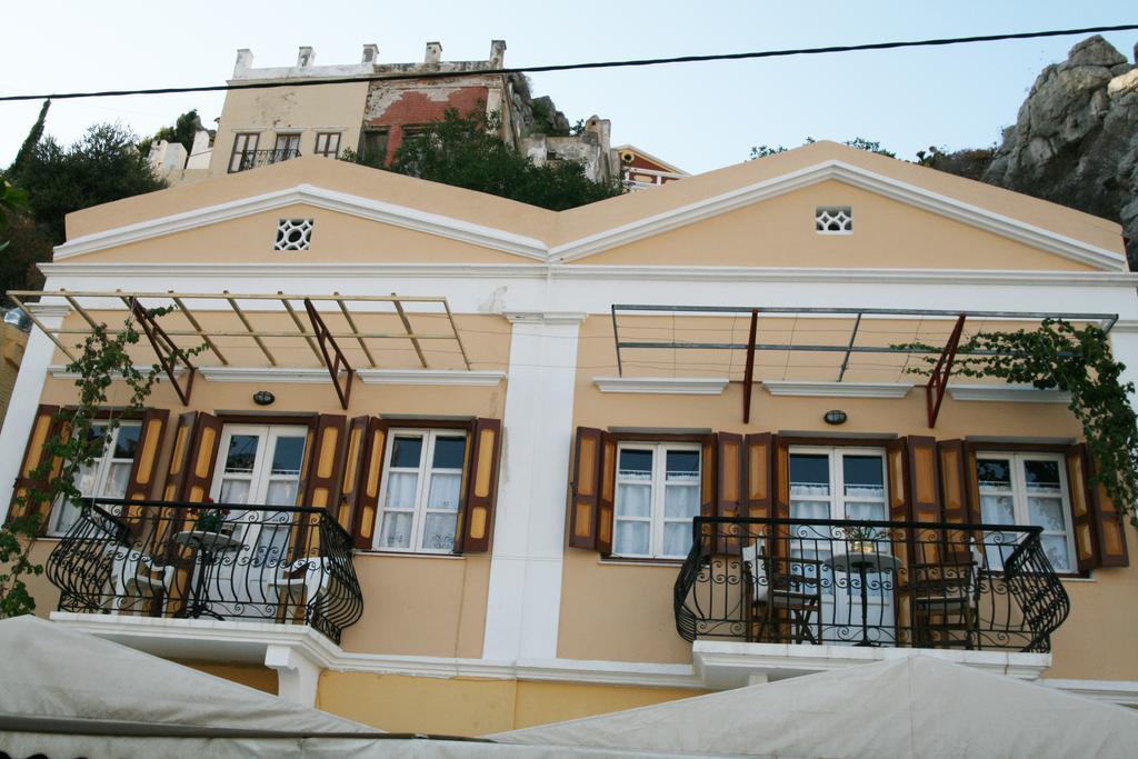 Symi Port View Apartment Ruang foto